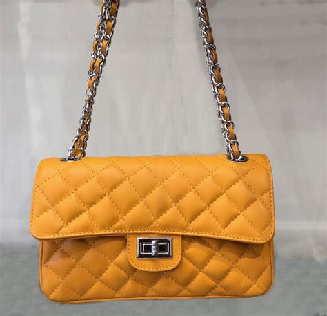 comprar bolso chanel imitacion|bolsas chanel pre owned.